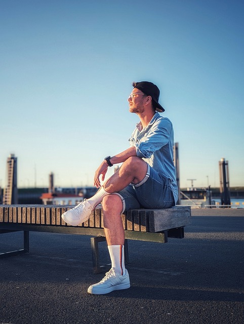 在海南岛蜿 在海南岛蜿